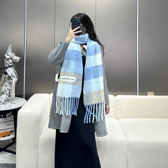ACNE's new alpaca and mohair rainbow scarf - Picture 1 of 8